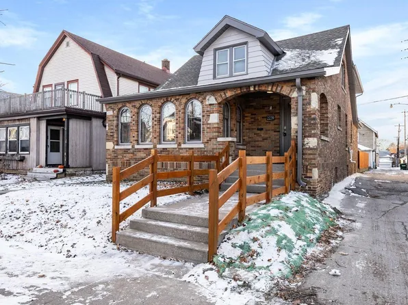 2239 North 56th STREET, Milwaukee, WI 53208
