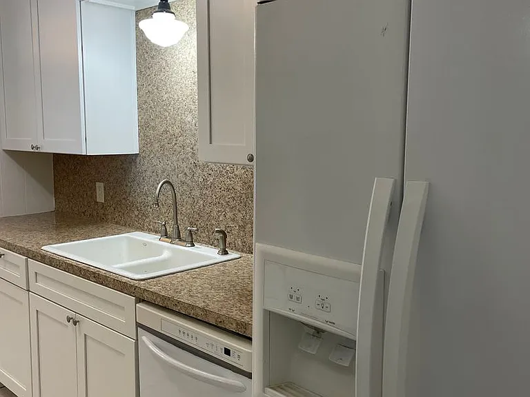 5025 Loch Lomond Dr — Photo 8
