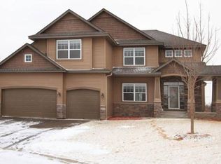 833 Gusty Dr, Waconia, MN 55387
