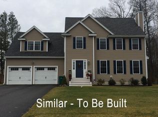 26 Hoyt Dr, Chelmsford, MA 01824