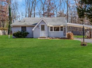12 Oakland Dr, Jackson, NJ