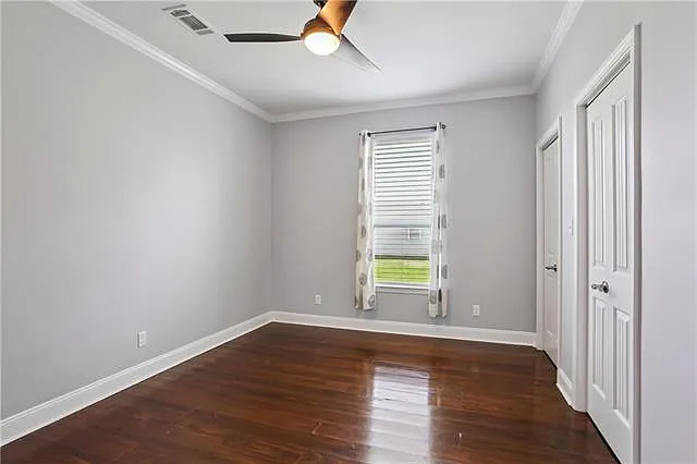 624 Thayer St — Photo 7