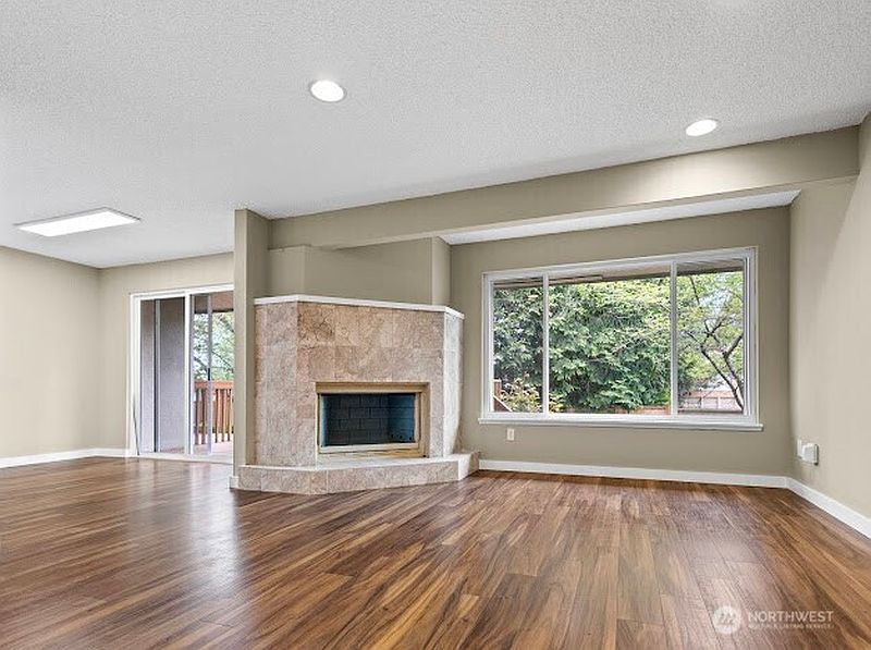 3rd image of 19203 40th Avenue W #A4
