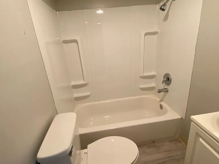1319 Walnut Ave — Photo 2