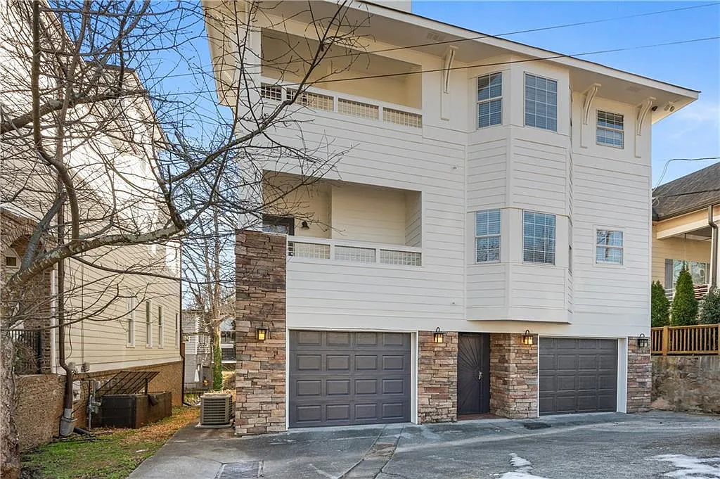 1 bed, 1.0 bath, 750 sqft, $1,800 — Photo 1