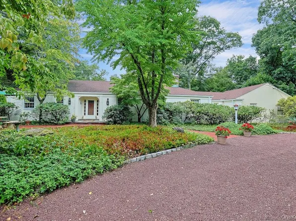 115 Whippoorwill Road, Armonk, NY 10504