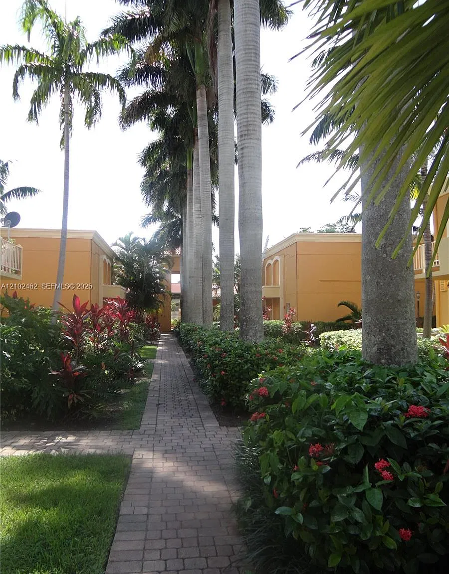 Venetian Gardens At Count — Photo 2