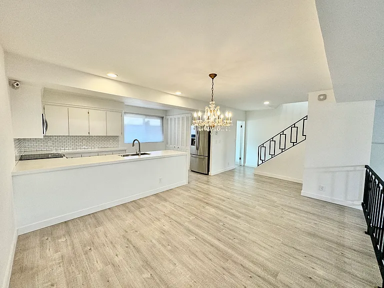 5346 Fairview Blvd — Photo 6