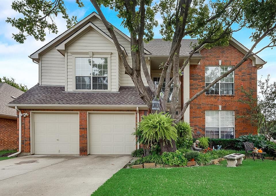 1st image of 8336 Crystalwood Dr