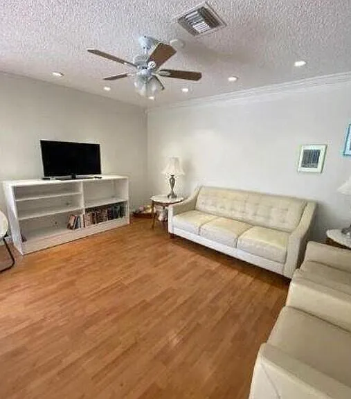 5705 Fox Hollow Dr #B — Photo 15