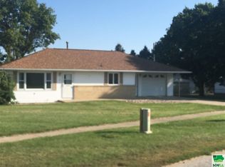 113 E Nothem Ave, Remsen, IA 51050