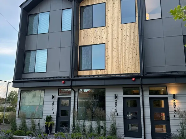 2615 44th Ave SW, Seattle, WA 98116