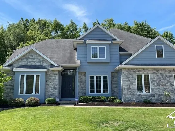 8325 Marquis Ct, Lambertville, MI 48144