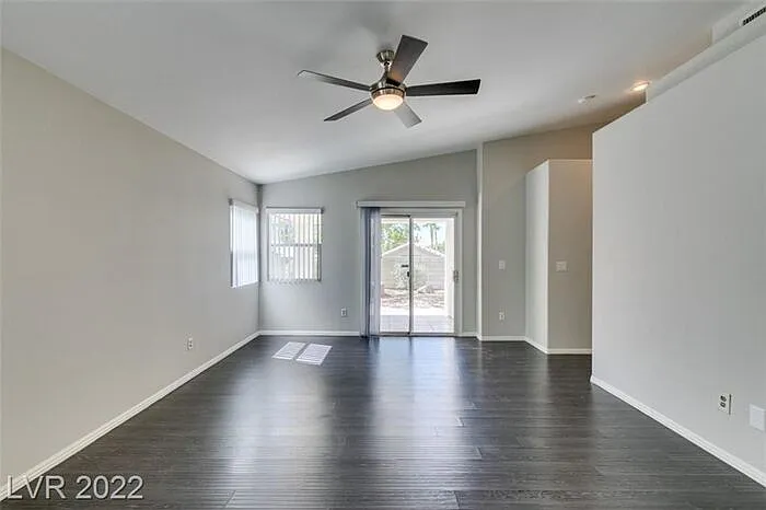 279 Deerleap Cir — Photo 5