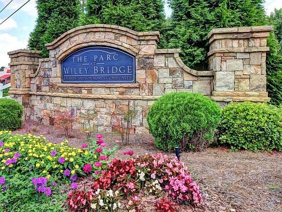 5th image of 132 Wiley Parc Cir