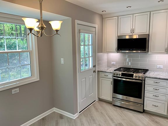 3rd image of 3814 Tall Oak Ct