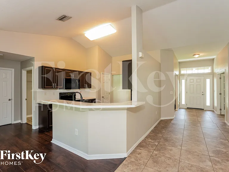 3102 Lucaya Ave — Photo 6