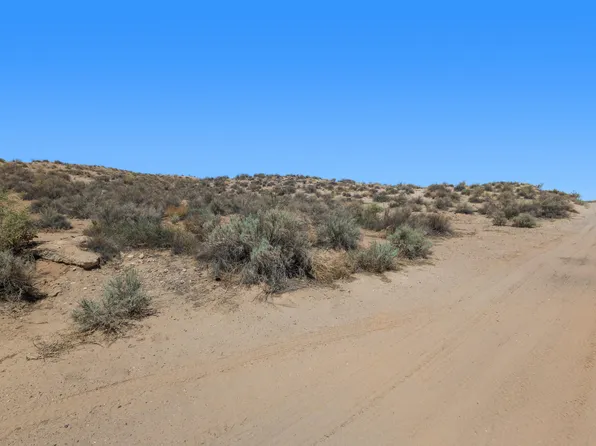 803 Acebo NE, Rio Rancho, NM 87124