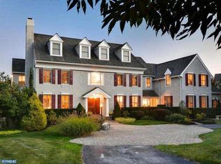 34 Harrison Dr, Newtown Square, PA 19073