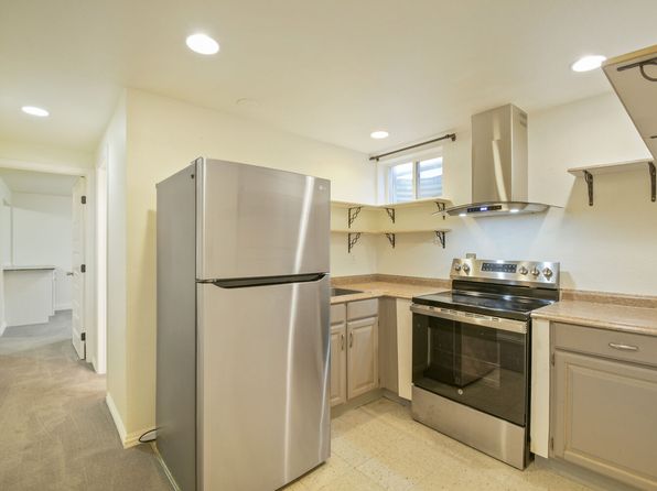 7079 S Curtice St #Basement
