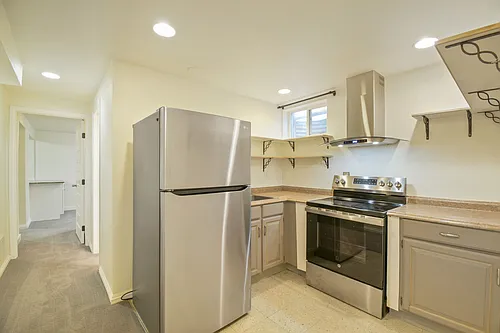 7079 S Curtice St #BASEMENT Photo 1