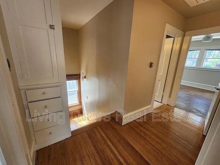 2300 Sewell St — Photo 19