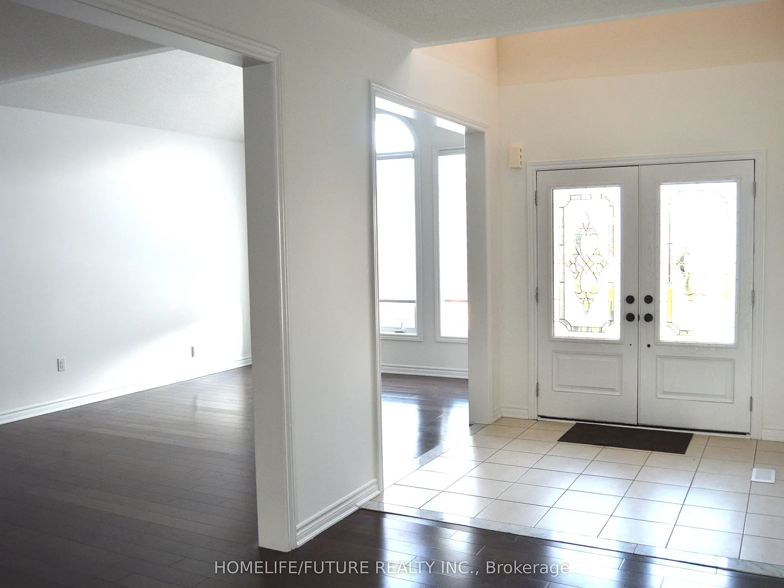 4 bed, $2,700 — Photo 2