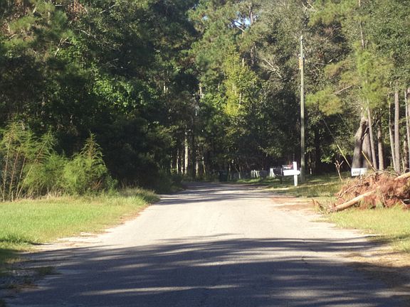 4th image of 8041 Goodwin Dr