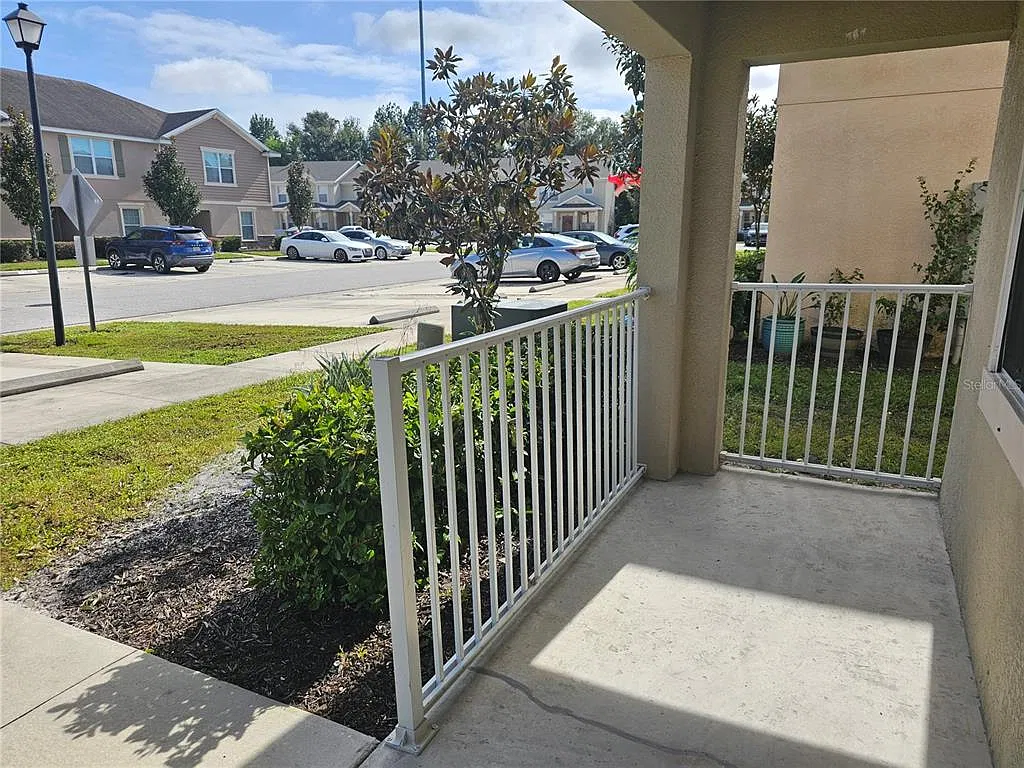 3 bed, 2.5 bath, 1650 sqft, $2,250 — Photo 4