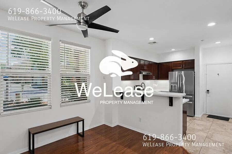4 bedroom 2-story town house! — Photo 3