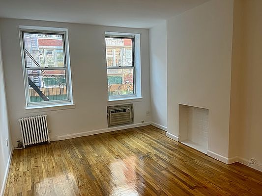 1st image of 319 W 21st St APT 1A
