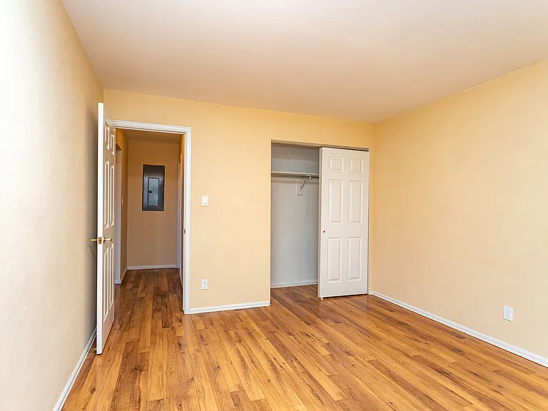 316 Cobblestone Dr — Photo 24