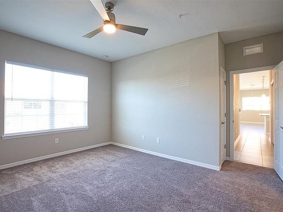 4th image of 4324 Expedition Way #4324