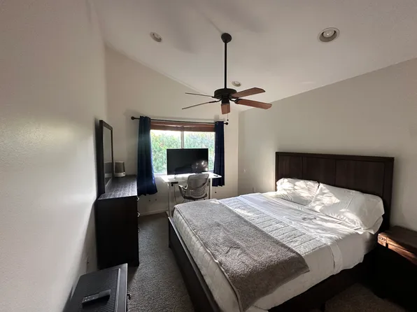 11261 Montserrat St, Cypress, CA 90630