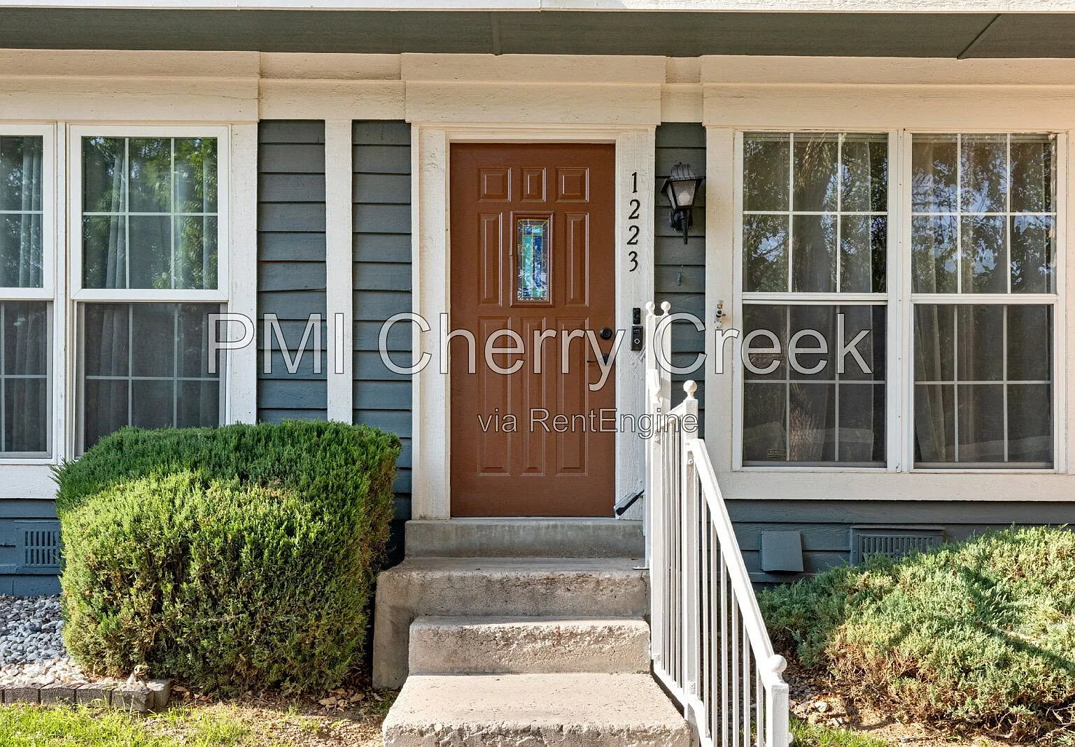2 bed, 3.0 bath, 1092 sqft, $2,125 — Photo 1