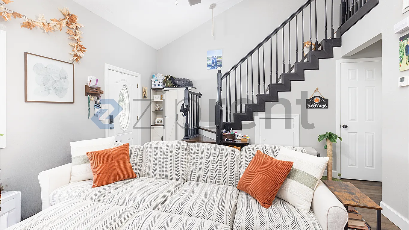 2 bed, 1.5 bath, 1144 sqft, $2,375 — Photo 3