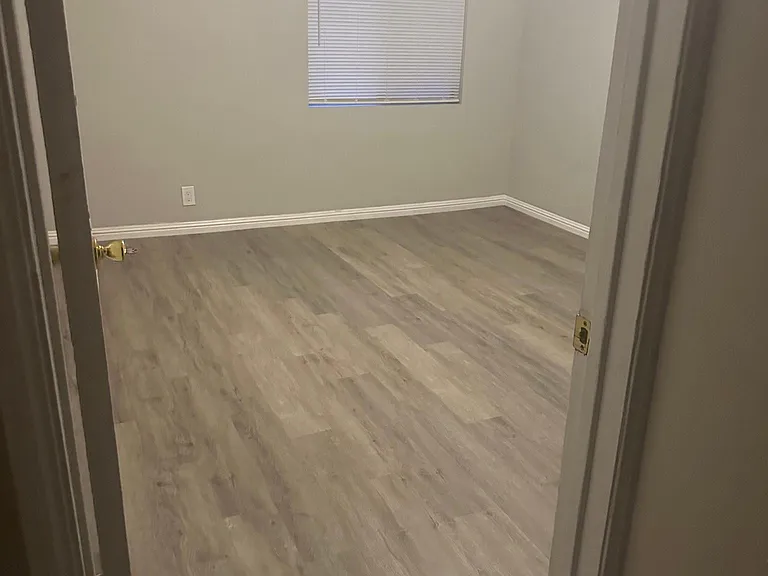 15707 Longworth Ave — Photo 15