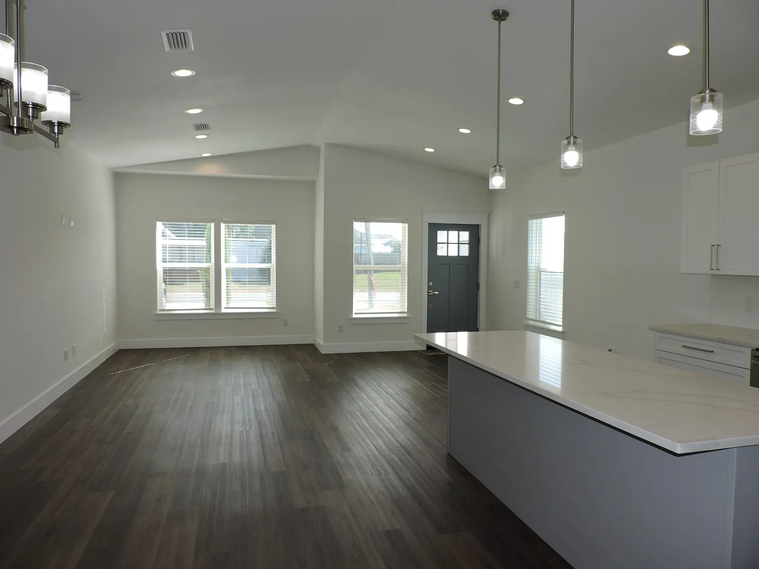 12610 Erin Lea Ln — Photo 2