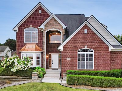 51921 Red Cedar Ct, South Lyon, MI, 48178