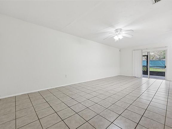 5th image of 501 SW 75th St APT F11