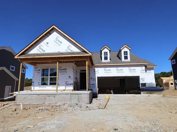 540 Creekside Loop S, Pataskala, OH 43062