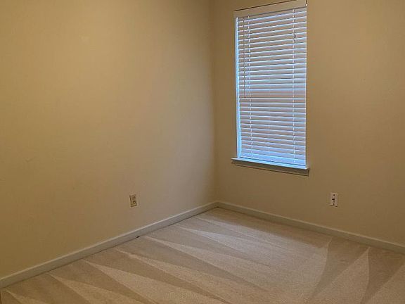 5th image of 8445 Regal Bend Dr