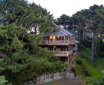 250 Salishan Dr, Gleneden Beach, OR, 97388