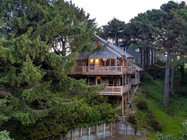 250 Salishan Dr, Gleneden Beach, OR 97388