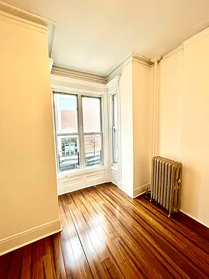 Rented by Pear NYC LLC | media 57