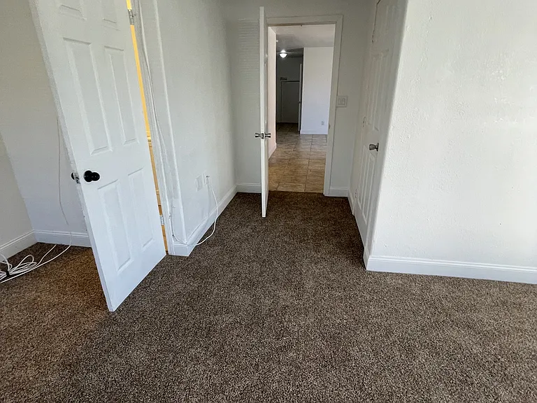 712 Bridge St #1 — Photo 4