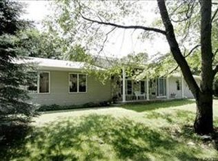 9792 Owen Dr, Kalamazoo, MI 49009