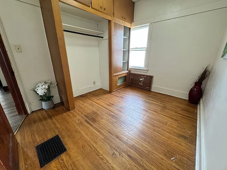 826 Williston Ave — Photo 30