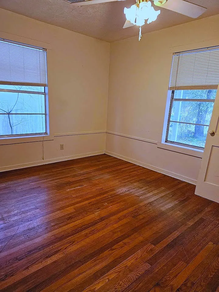 3 bed, 1000 sqft, $950 — Photo 4