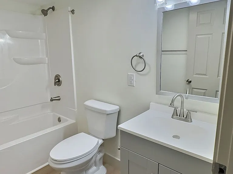 1215 N Washington St — Photo 9